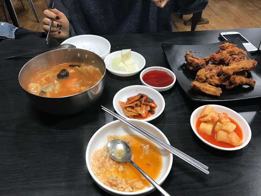 출처 : 동대문치킨 인스타그램 검색 결과
