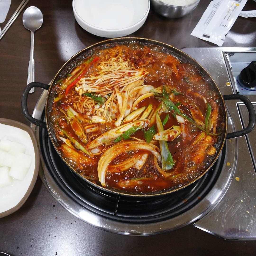 출처 : 닭의도리 인스타그램 검색 결과