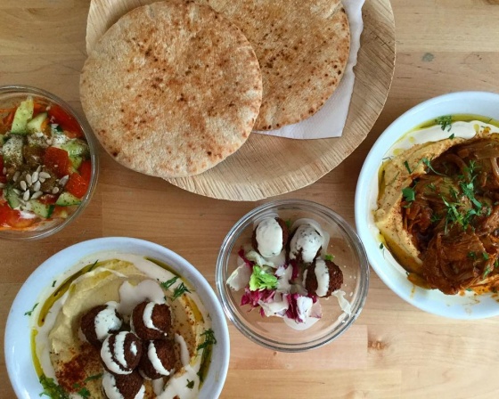Edo's Hummus Küche 