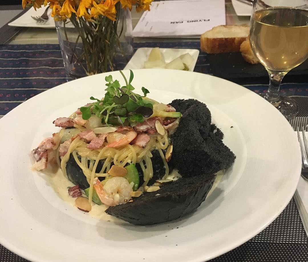 출처 : 플라잉팬 인스타그램 검색 결과