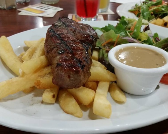 Anna Bay Tavern Bistro 
