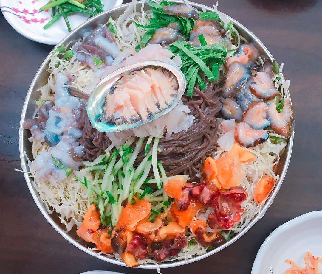 출처 : 오륙도횟집 인스타그램 검색 결과