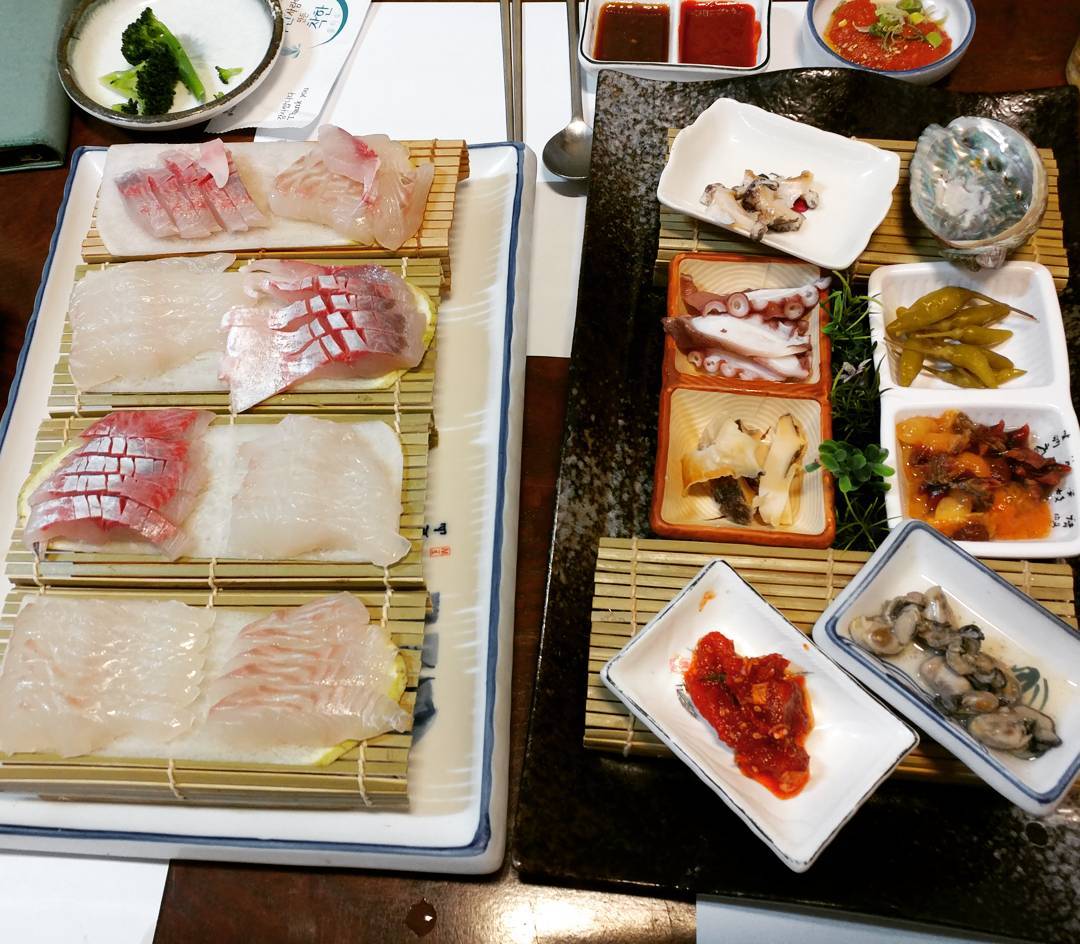 출처 : 명성초밥 인스타그램 검색 결과