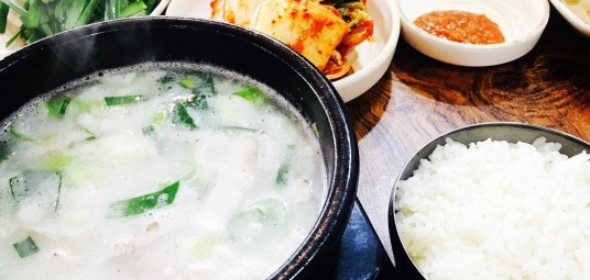 청춘돼지국밥