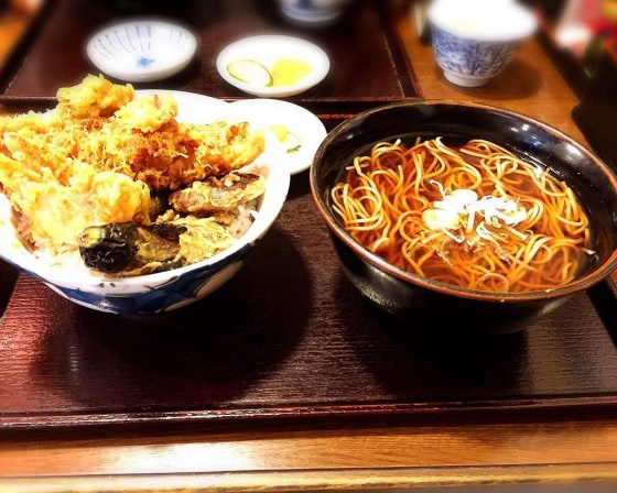 신쇼우소바 (深生そば) 