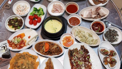 장군집 매장 이미지