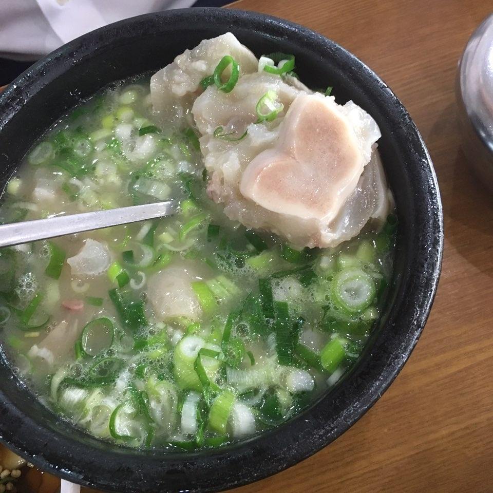 한우곰탕 - 대구, 중구 동성로 중앙로 종로 | 맛집검색 식신