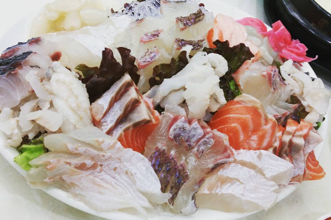 출처 : 이모횟집 인스타그램 검색 결과