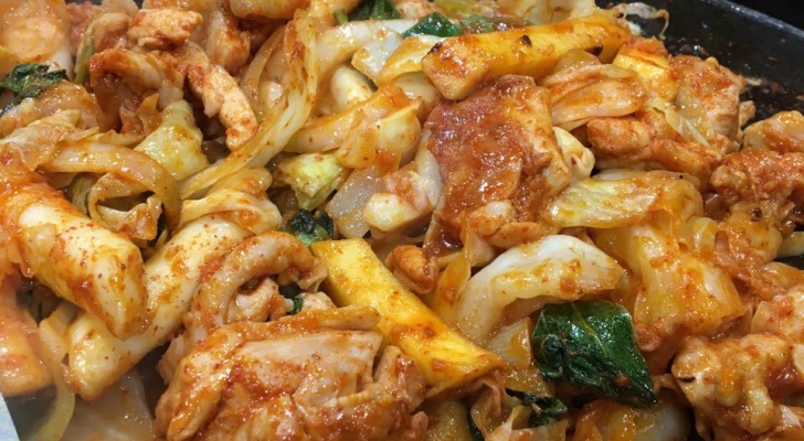 사계절마다 다채로운 춘천 맛집 25곳
