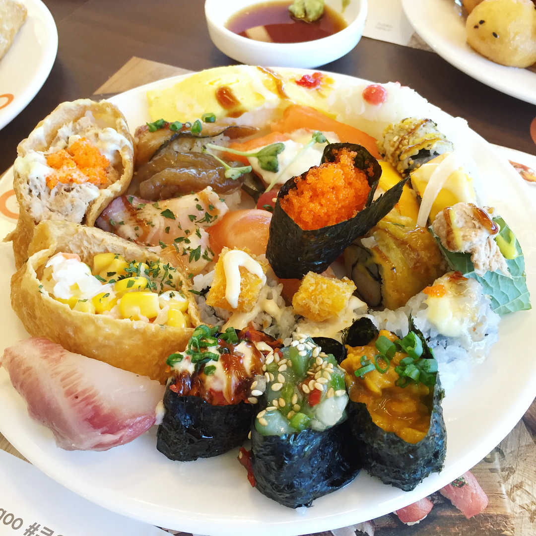 출처 : 쿠우쿠우 민락점  인스타그램 검색 결과