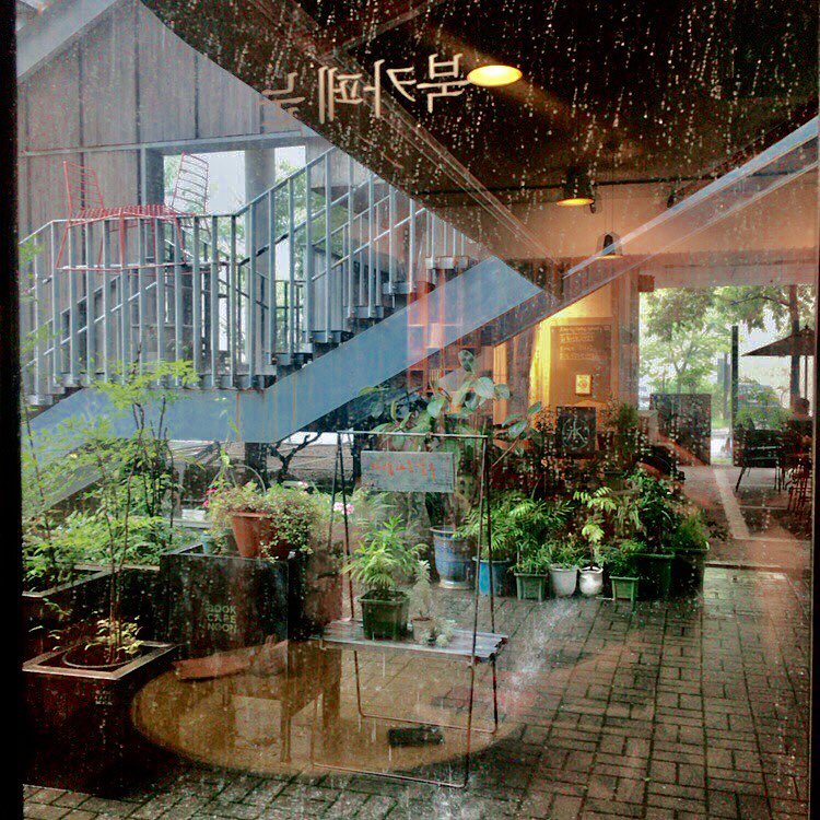 place_img
