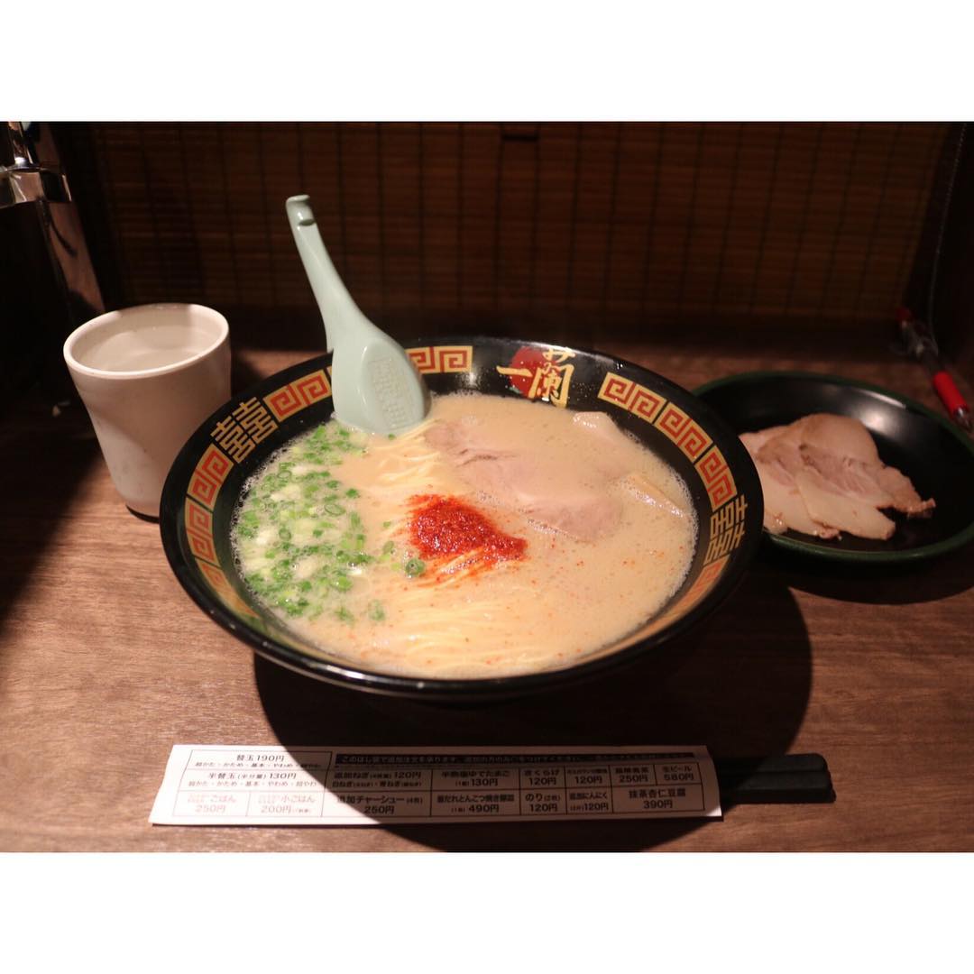 place_img