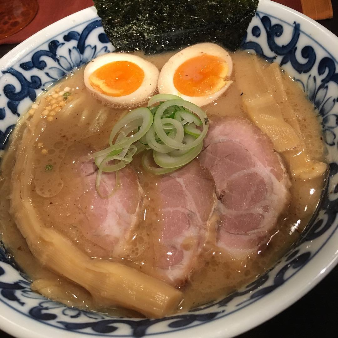 place_img