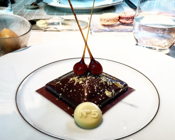 Beige Alain Ducasse Tokyo 