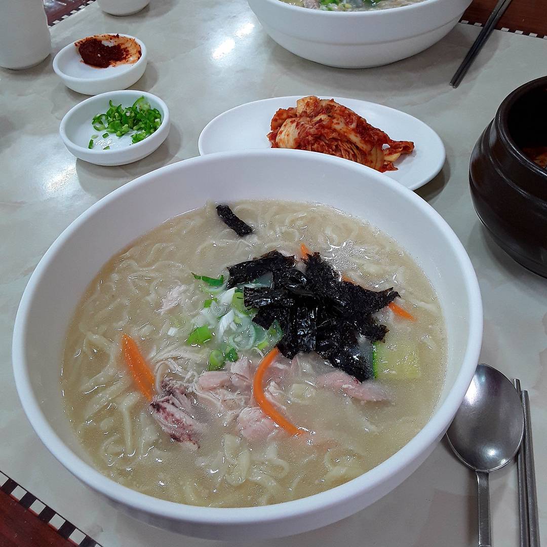 옛날홍가네칼국수 - 제주, 제주시내 | 맛집검색 식신