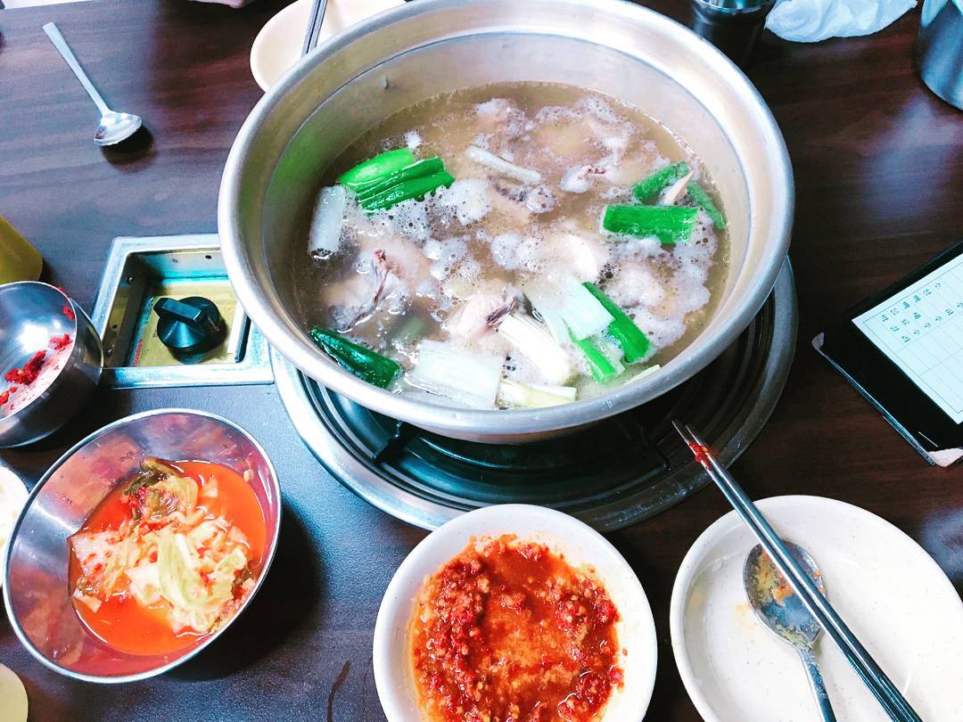 동대문닭한마리칼국수 - 서울 강남, 논현 학동 | 맛집검색 식신