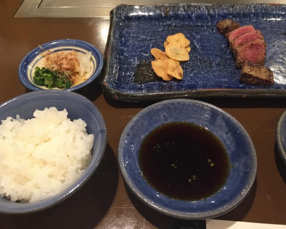 鉄板焼ステーキハウス 四季本店(Steak house Four Seasons Sonoda) 