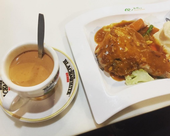 Langham Place Food Court 