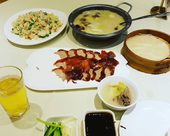 Yanyunlou Roast Duck 