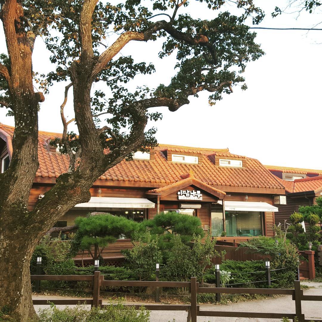 place_img