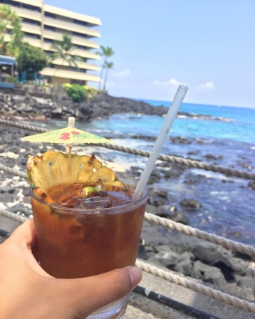 Huggo's On the Rocks 