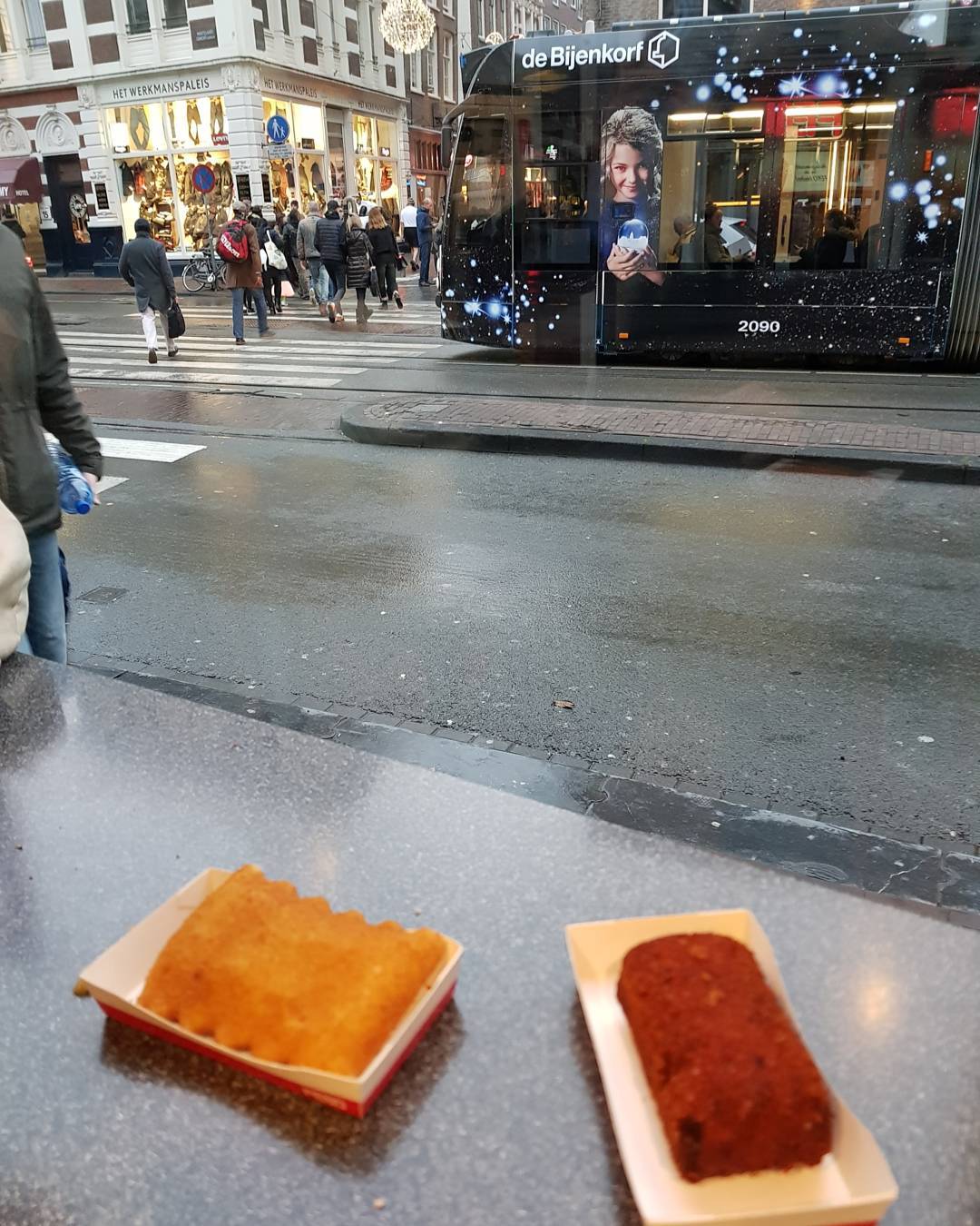 place_img