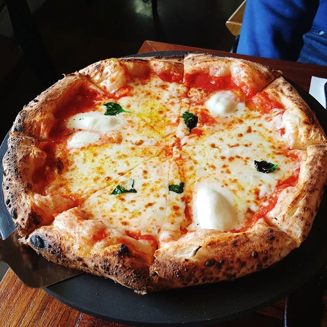 출처 : 구의 도치피자 인스타그램 검색 결과