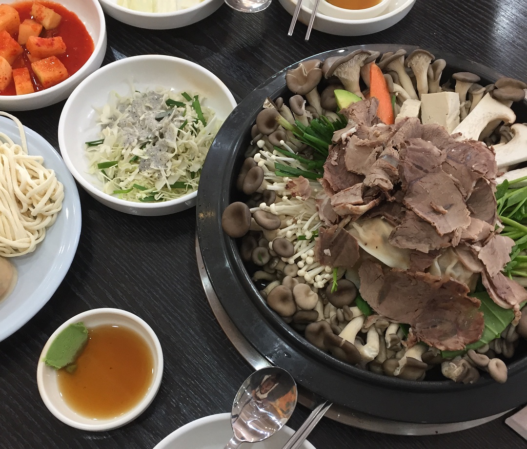 출처 : 만두집 인스타그램 검색 결과