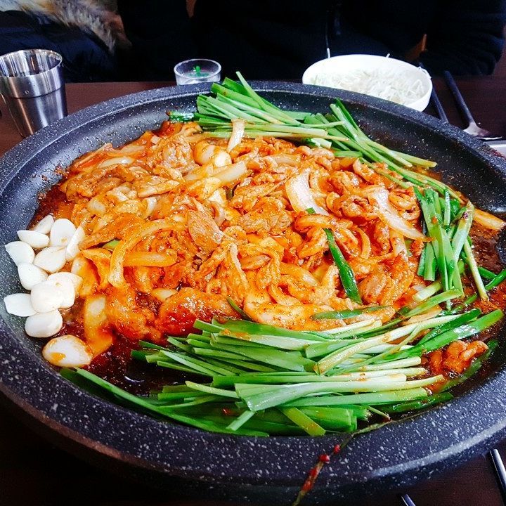 미사리밀빛초계국수 반월호수점 - 경기, 군포시 산본 당동 | 맛집검색 식신