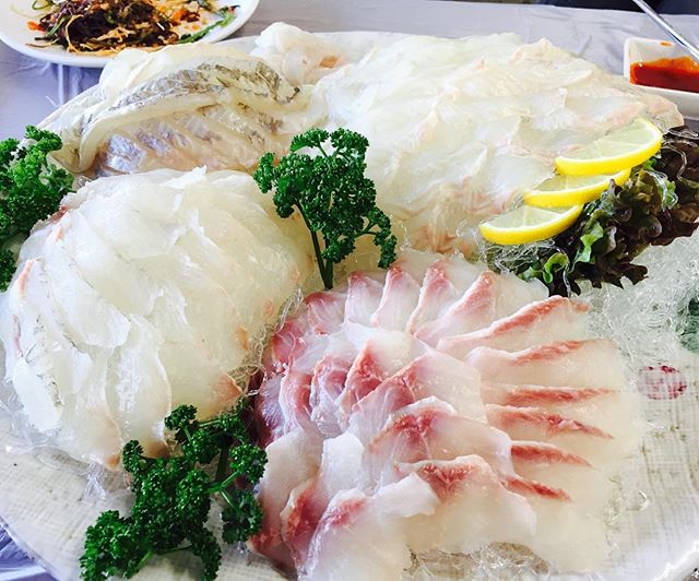 출처 : 사계절횟집 인스타그램 검색 결과