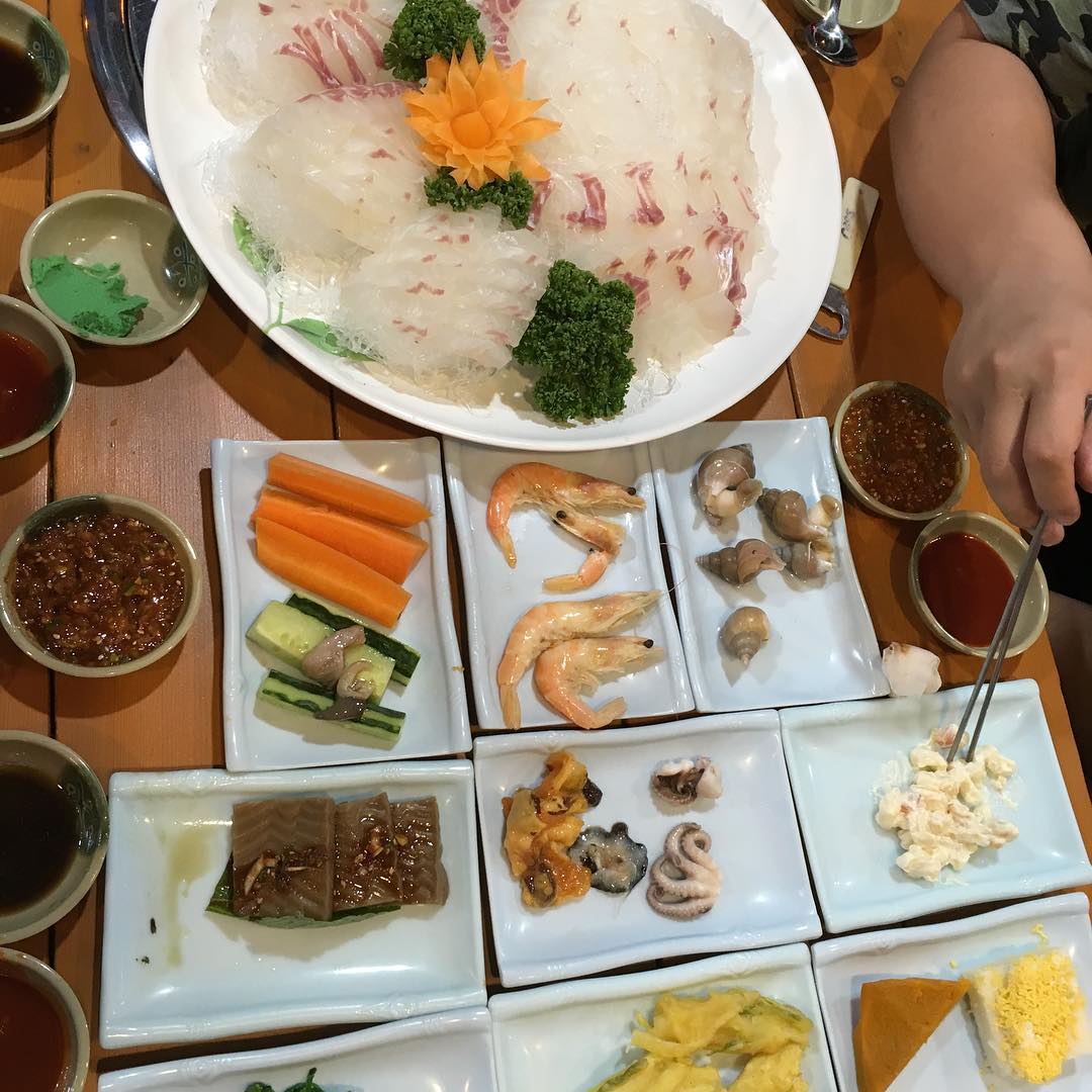 돌고래횟집 - 강원, 고성 | 맛집검색 식신