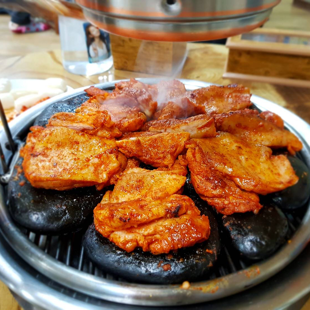 출처 : 불깨맛조약돌숯불닭갈비 인스타그램 검색 결과