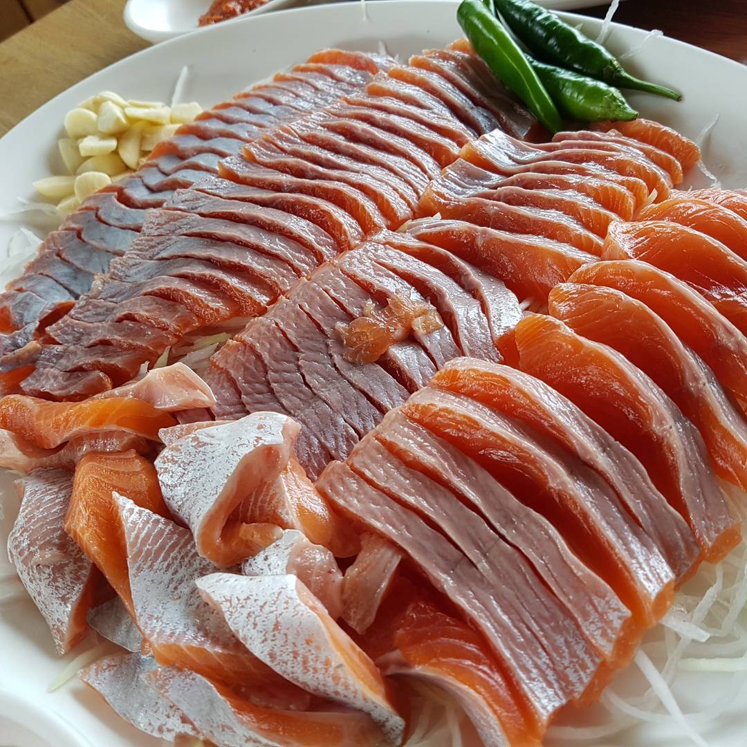 출처 : 도촌송어회식당 인스타그램 검색 결과