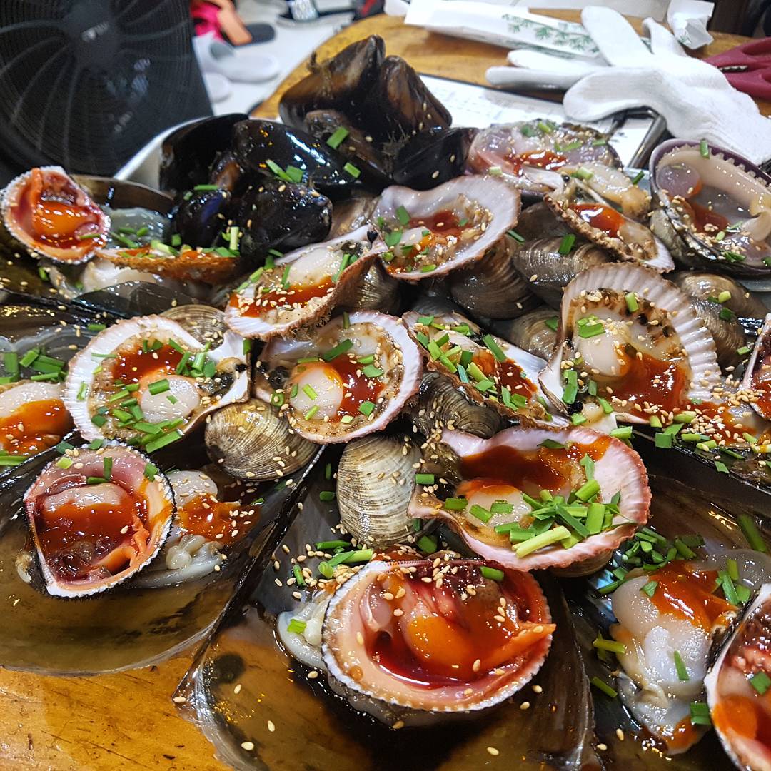 출처 : 먹보네 조개구이 인스타그램 검색 결과