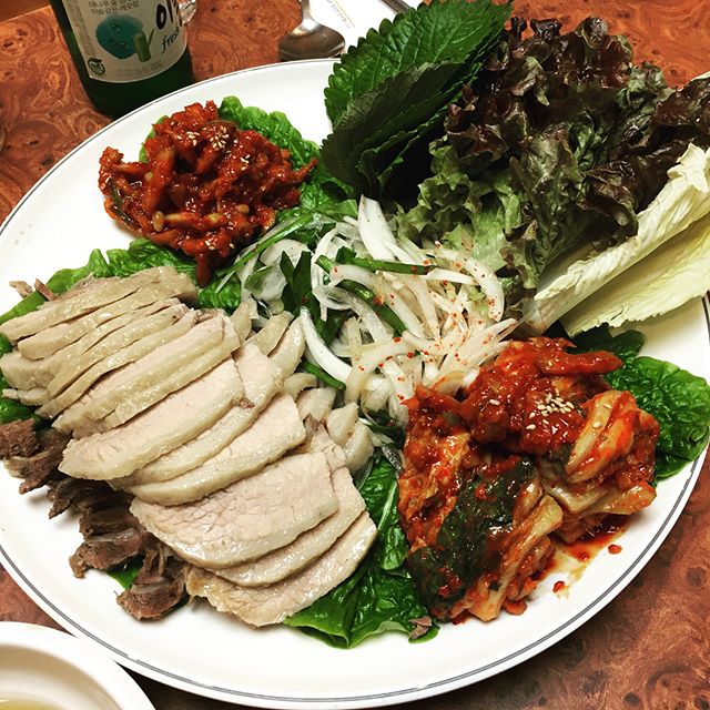 바른식 시골보쌈&감자옹심이 종로관철점 - 서울 강북, 종로 | 맛집검색 식신