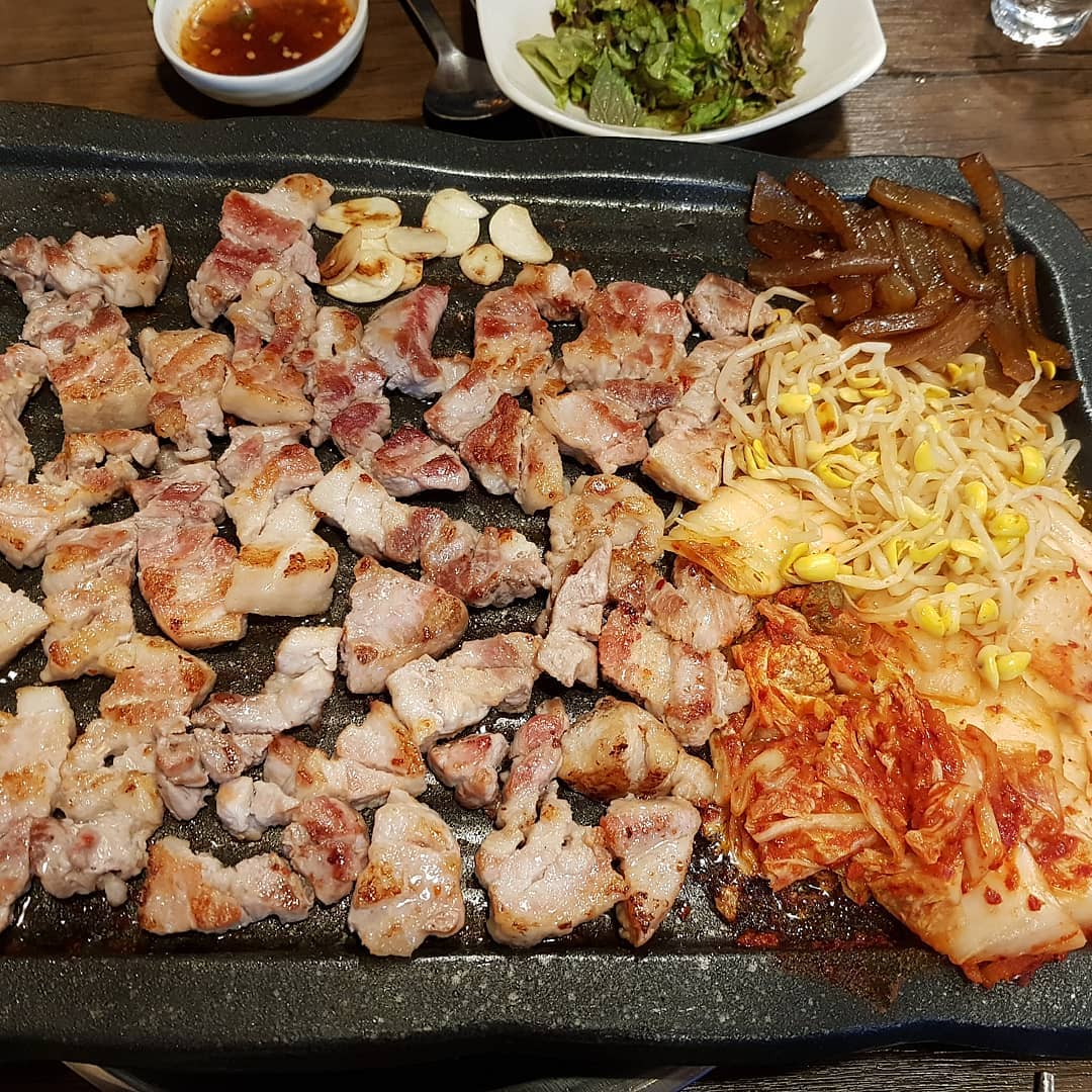 풍년볏짚통삼겹살 - 경북, 칠곡 | 맛집검색 식신