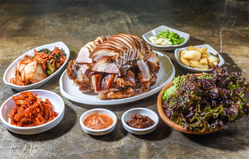 뿅 (족발 보쌈 쌀면 칼국수) - 서울 강남, 역삼역 | 맛집검색 식신