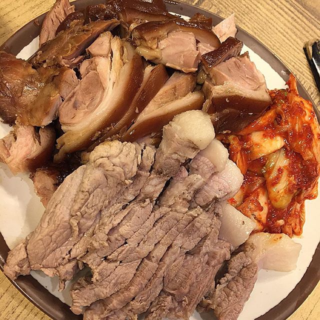 돼지나라족발공주 - 강원, 화천 | 맛집검색 식신