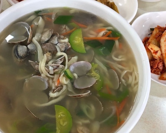 곰소소문난집 , 전북특별자치도 부안군 진서면 청자로 997