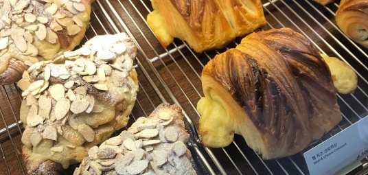 Artisan croissant