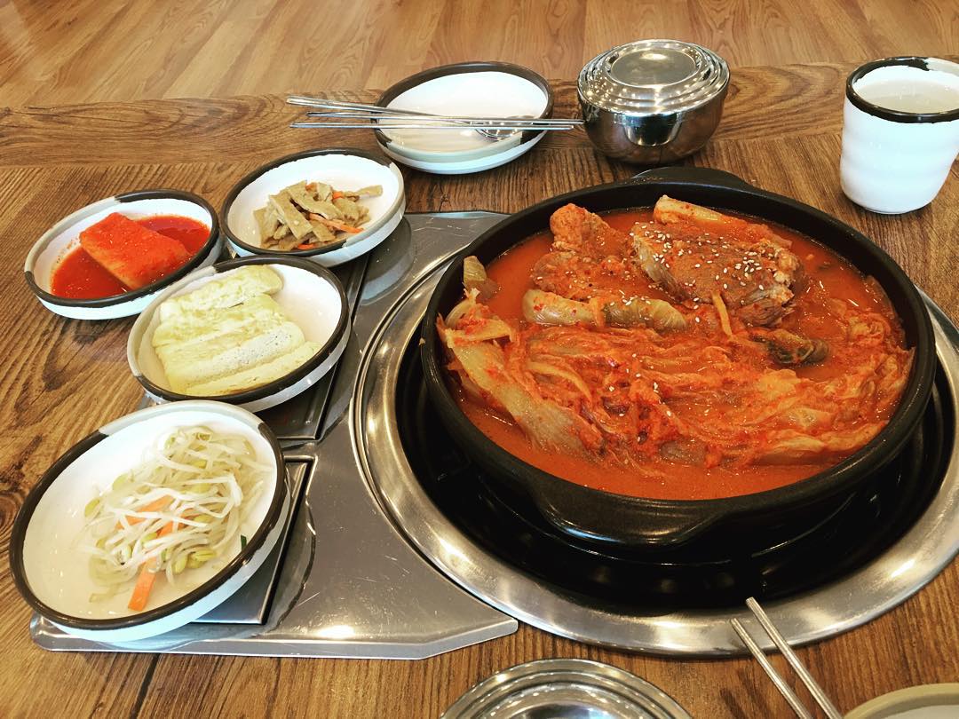 장독대 김치찜 - 서울 강북, 용산 삼각지 | 맛집검색 식신