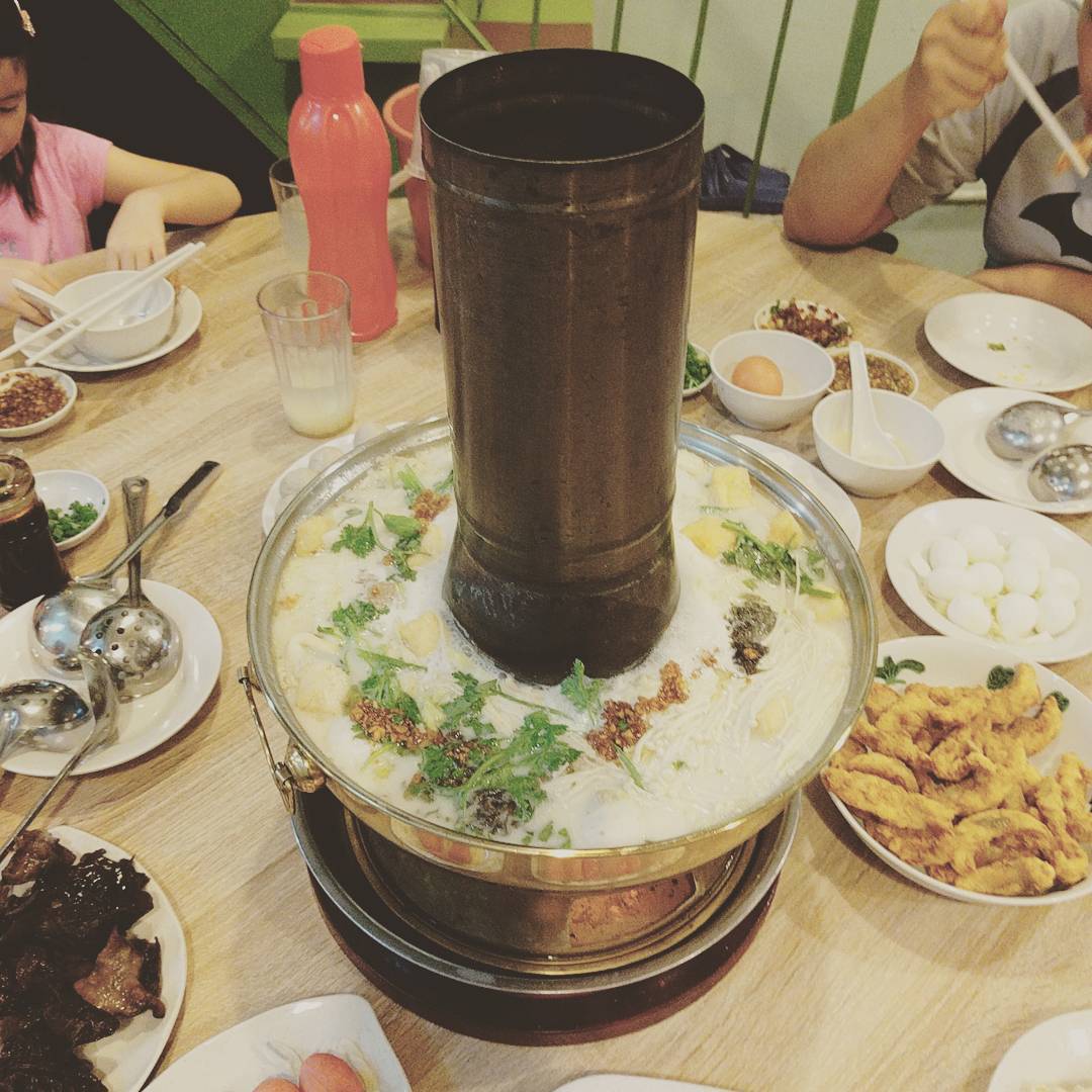 출처 : Chuan Yee Charcoal Steamboat 인스타그램 검색 결과