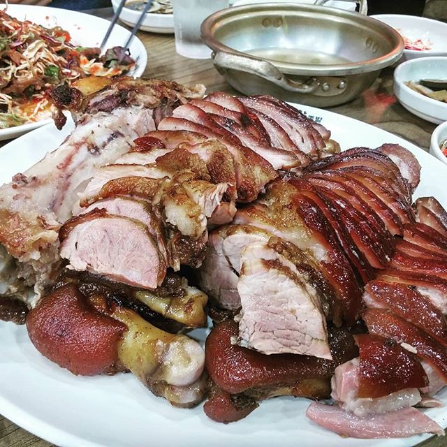 지환이네왕족발 - 경남, 창원-시청 경남도청 사림동 | 맛집검색 식신