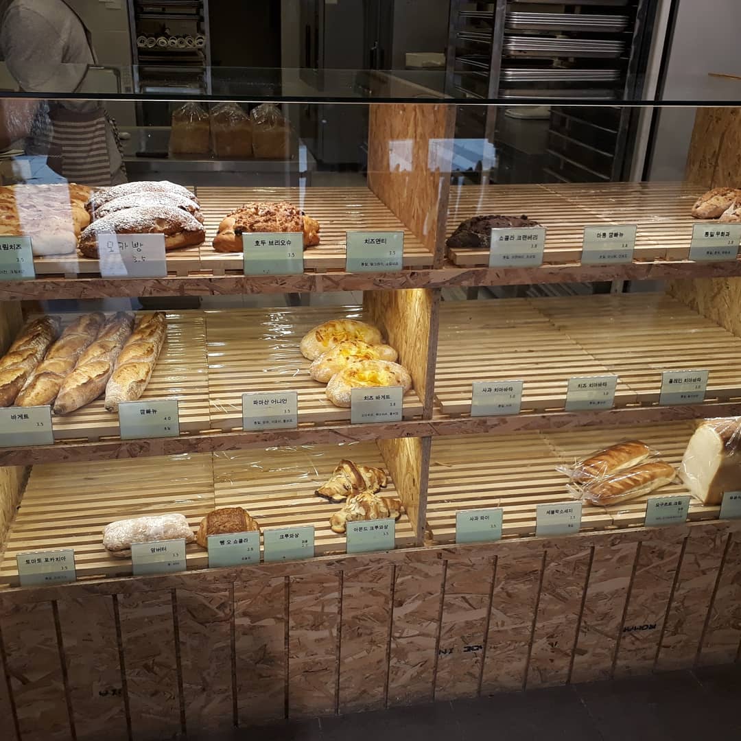 출처 : 파랑베이커리 인스타그램 검색 결과