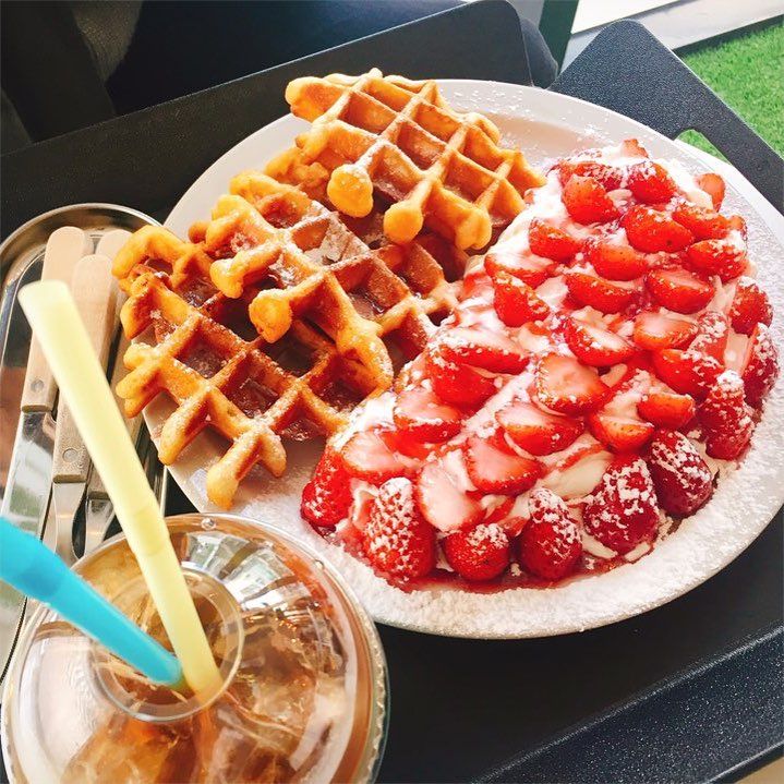 출처 : 카페뤽상부르 인스타그램 검색 결과