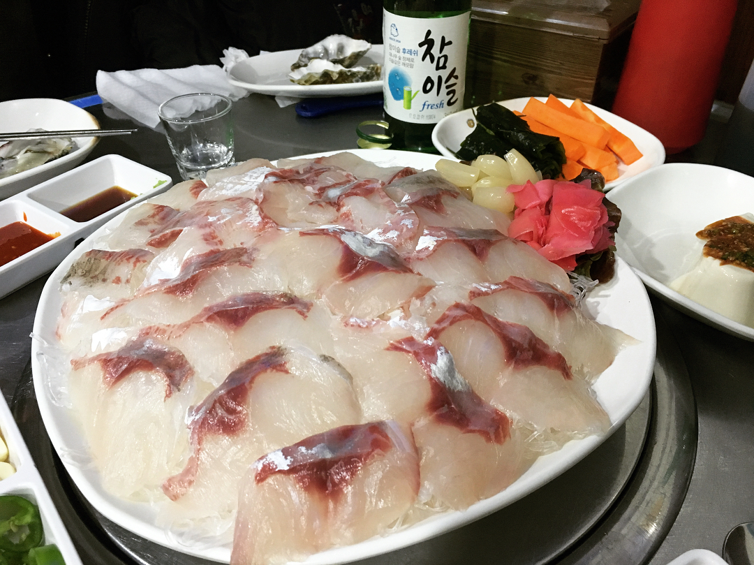 전복회해물 사계절수산 - 서울 강북, 서대문 충정로 | 맛집검색 식신