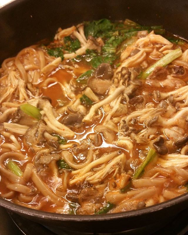 평창버섯매운칼국수 - 서울 강북, 마포 공덕 | 맛집검색 식신