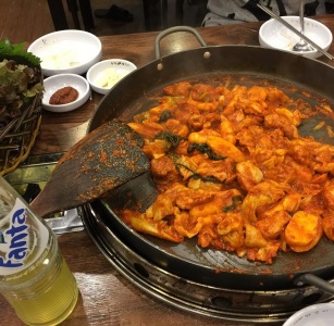 서울 가산 닭볶음탕/닭갈비/닭발 맛집 BEST 5 매거진에 대한 사진입니다.