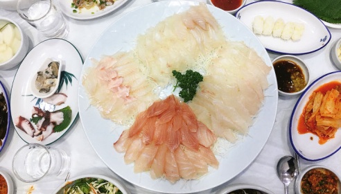 동백섬횟집 매장 이미지