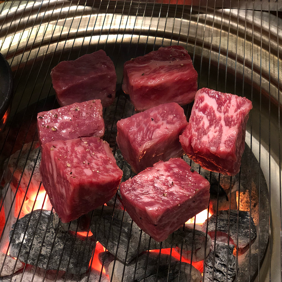 출처 : 더함한우골 인스타그램 검색 결과